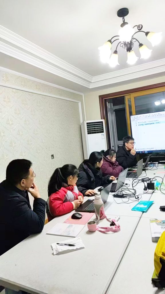 信息学奥赛CSP淮安贝迪CSP-J组算法教学现场1